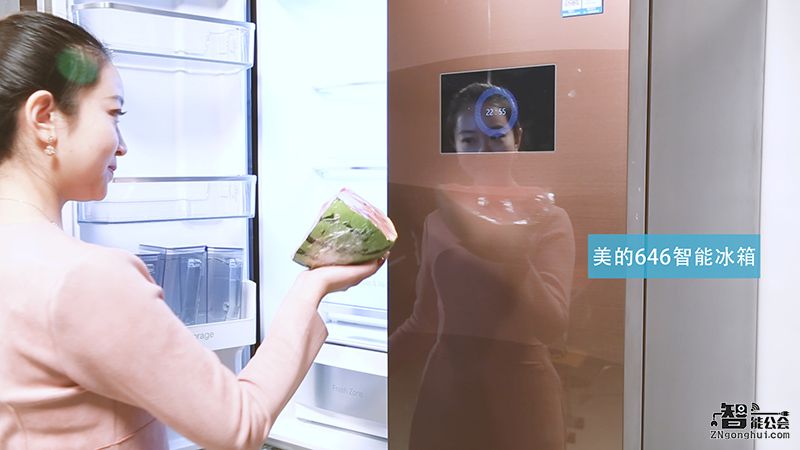 瞬时识别500种食材 一台敢挑战人类极限的冰箱 智能公会