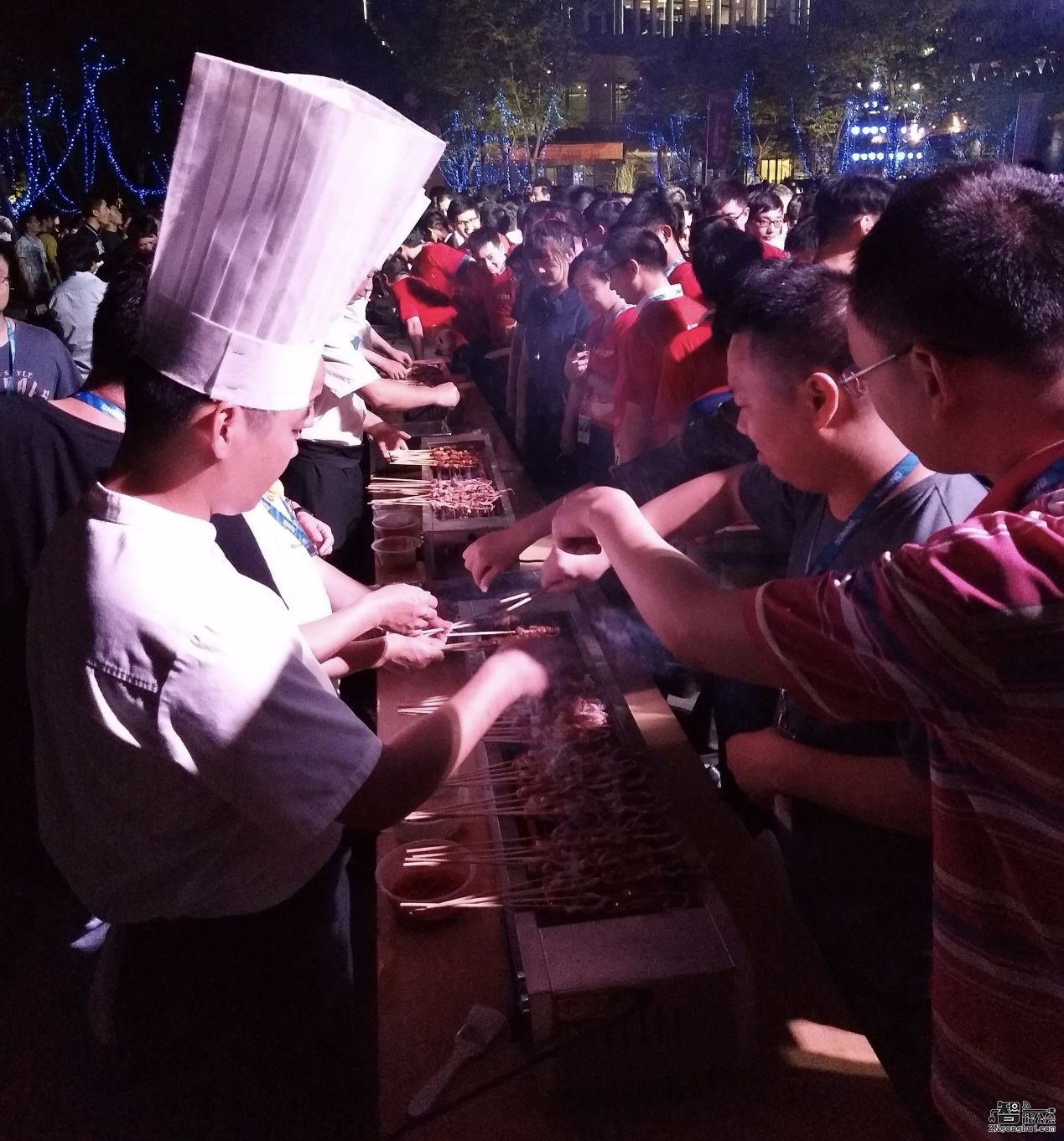 苏宁高调举办618庆功宴：不只有小龙虾，烧烤海鲜管够！ 智能公会