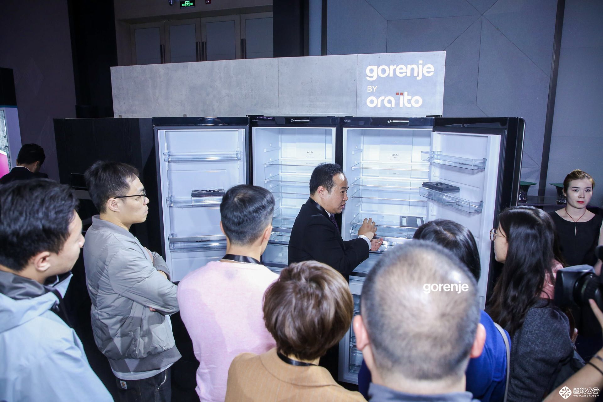 “厨房界的iPhone”来了 鬼才设计师Ora ïto携Gorenje亮相北京 智能公会