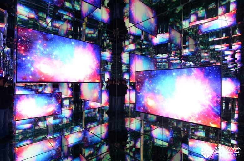 三星“8K次元空间”惊艳京城，8K电视震撼展现∞宇宙 智能公会