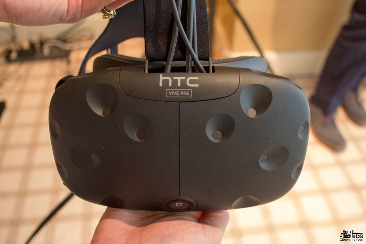 让人“头”疼的HTC Vive将于2月29日开启预订 智能公会