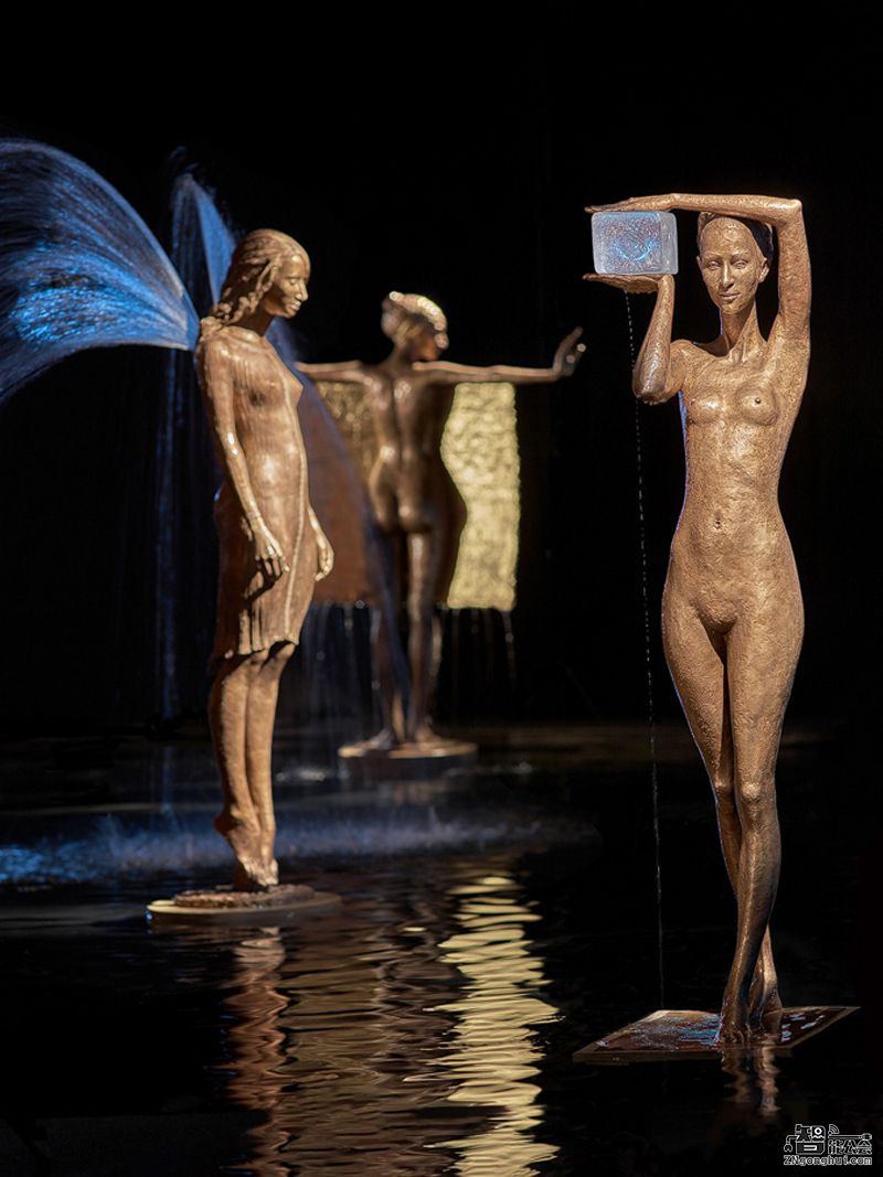 诚会玩的波兰雕塑家 将水元素与青铜完美的结合 智能公会