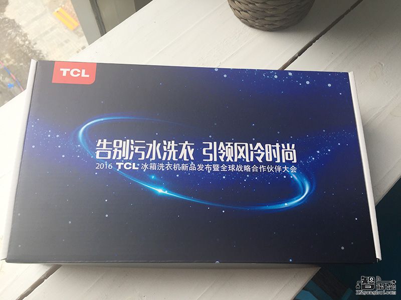 视频：这件BRA让朋友圈炸翻了天！TCL到底想干啥？ 智能公会