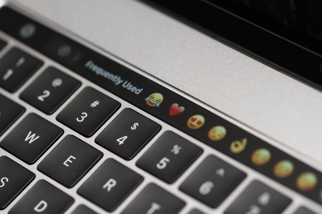 苹果发布全新 MacBook Pro 你的肾准备好了吗 智能公会