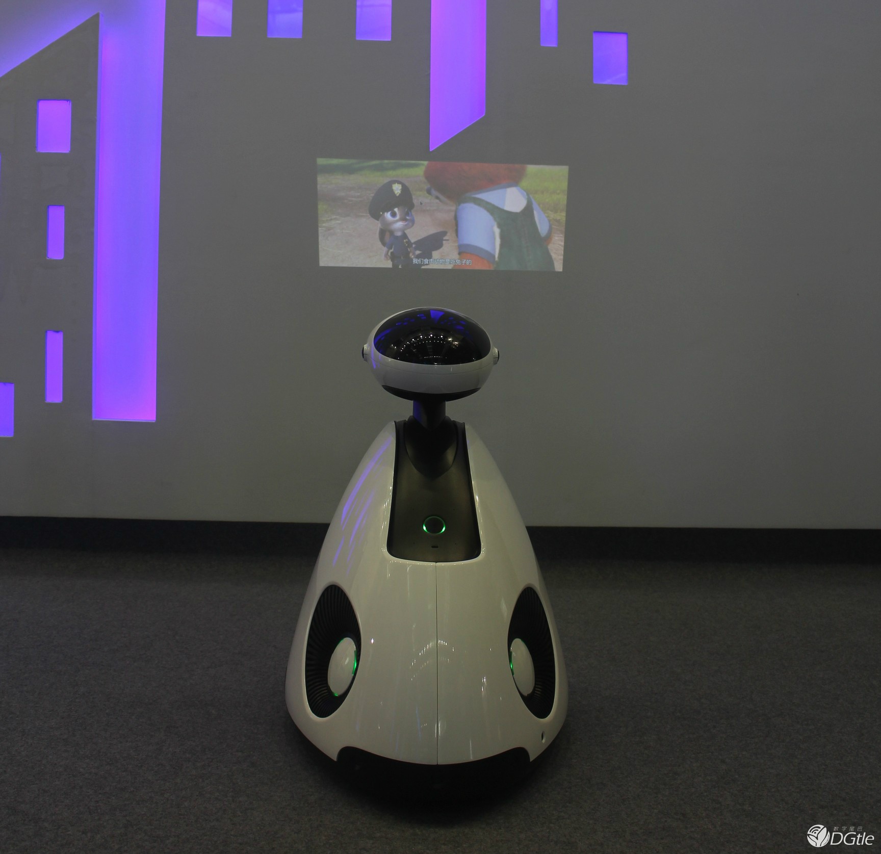 智能机器人管家能干啥？Focalmax给出了自己的答案 智能公会