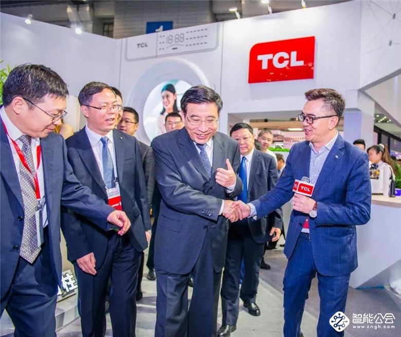 TCL冰箱洗衣机亮相2018CITE引关注 智慧科技创享健康家 智能公会