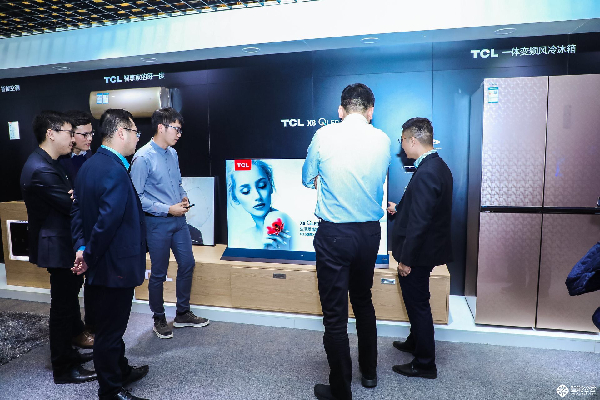 大国品牌TCL携手国美发布新旗舰X8 QLED TV 智能公会