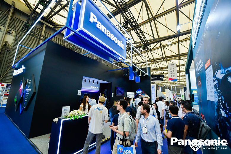 游乐世界 Panasonic投影解决方案强势亮相2019 IAAPA 智能公会