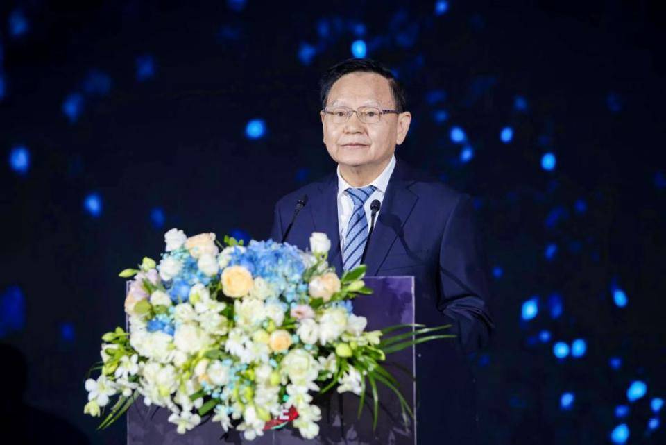 中国家用电器协会家用服务机器人专委会在上海正式成立 智能公会